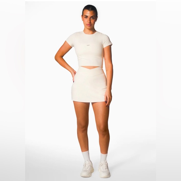 437 matching active set - Picture 1 of 2